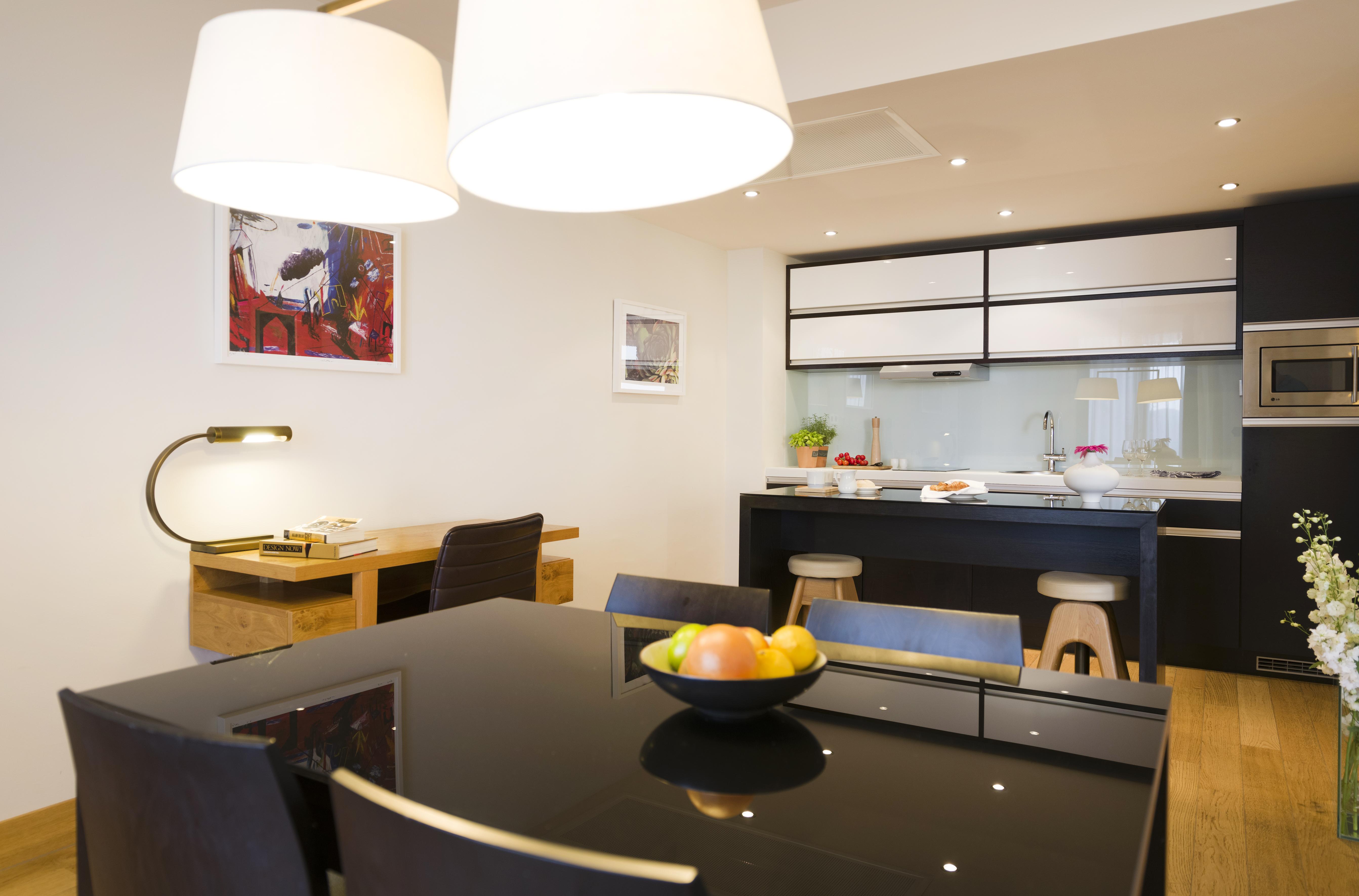 Hotel Sun Gardens Dubrovnik Orasac Esterno foto A modern kitchen