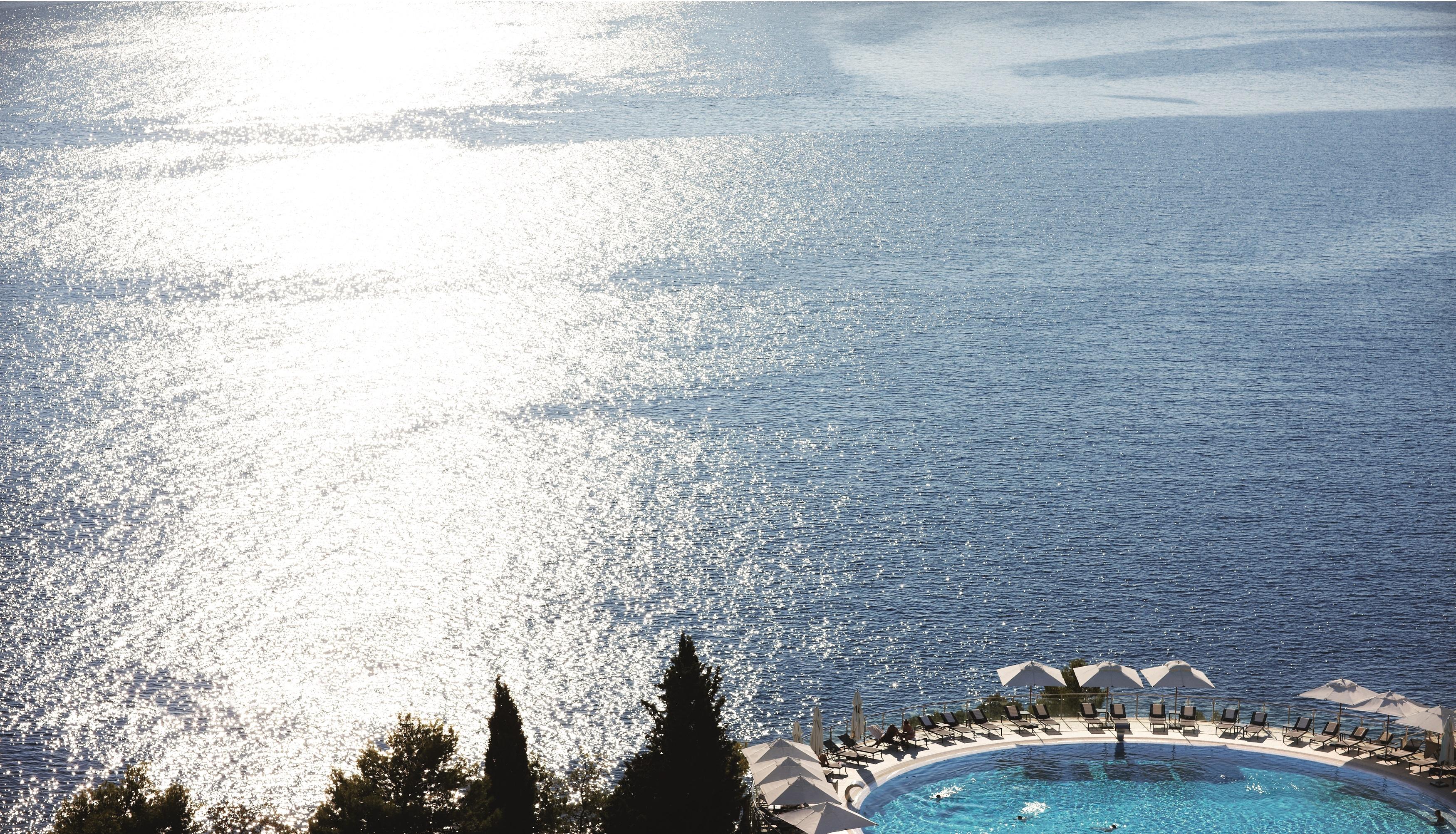 Hotel Sun Gardens Dubrovnik Orasac Esterno foto View of the Adriatic Sea from the hotel