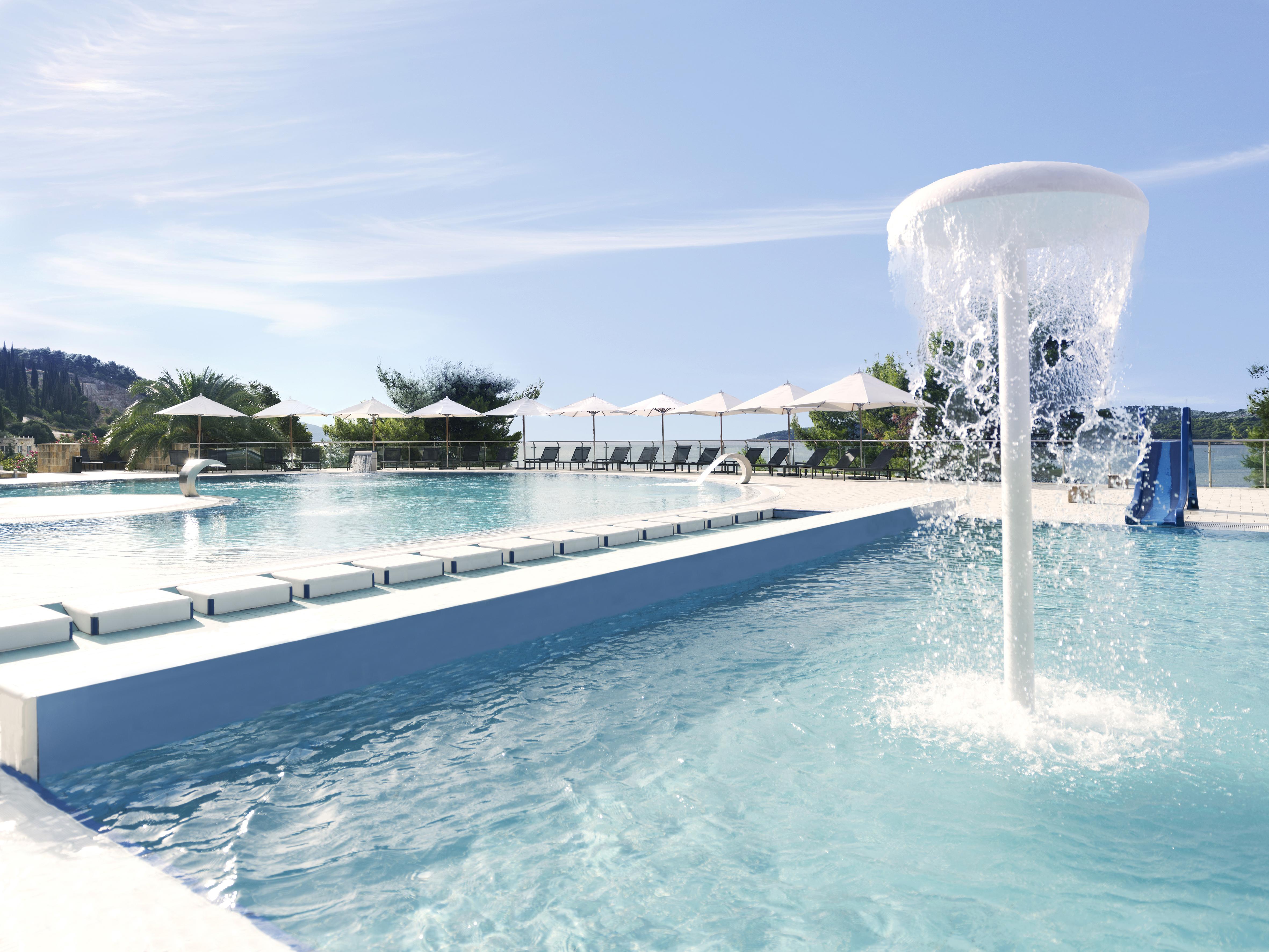 Hotel Sun Gardens Dubrovnik Orasac Esterno foto The swimming pool at the resort