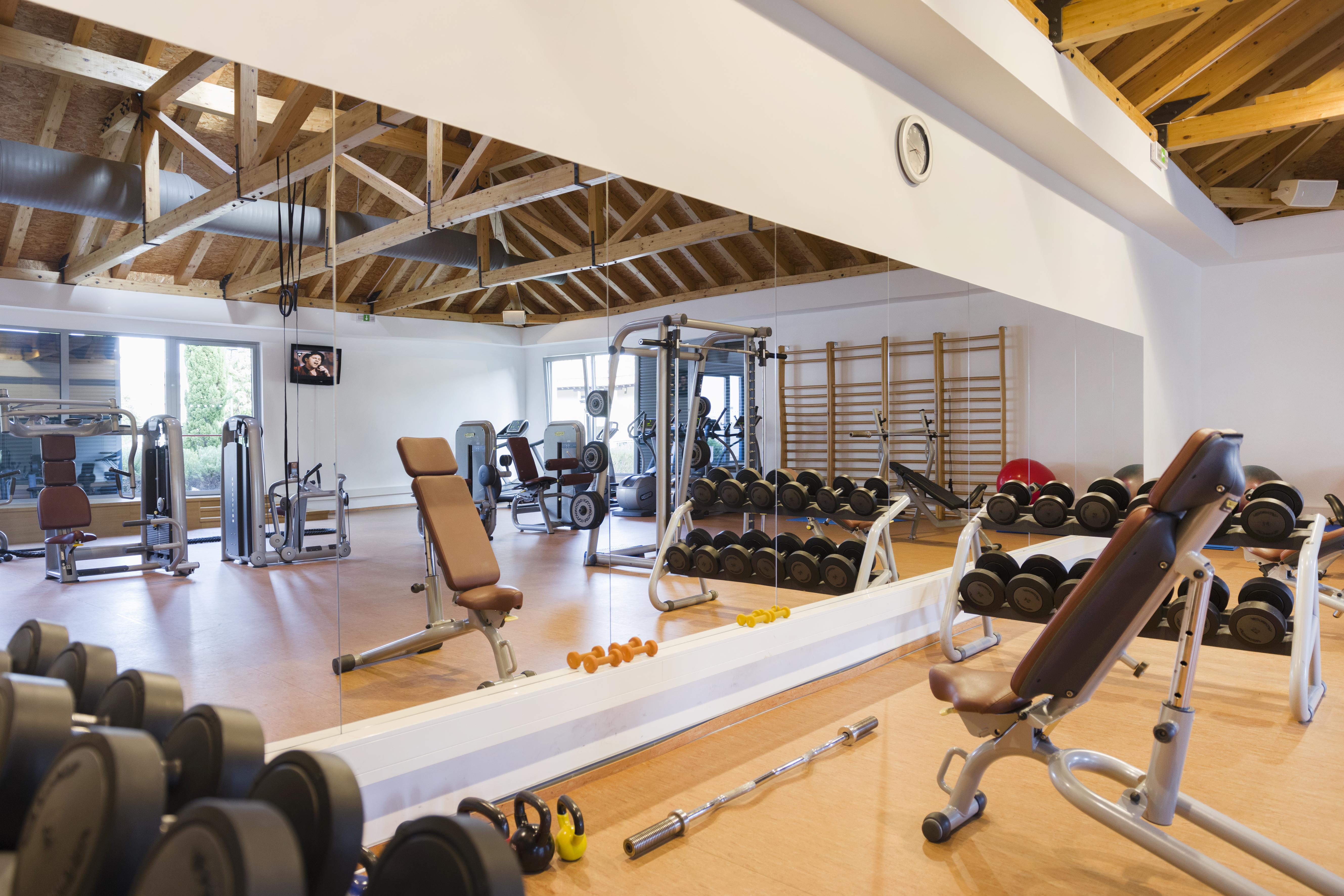 Hotel Sun Gardens Dubrovnik Orasac Esterno foto The gym at the University of Bath