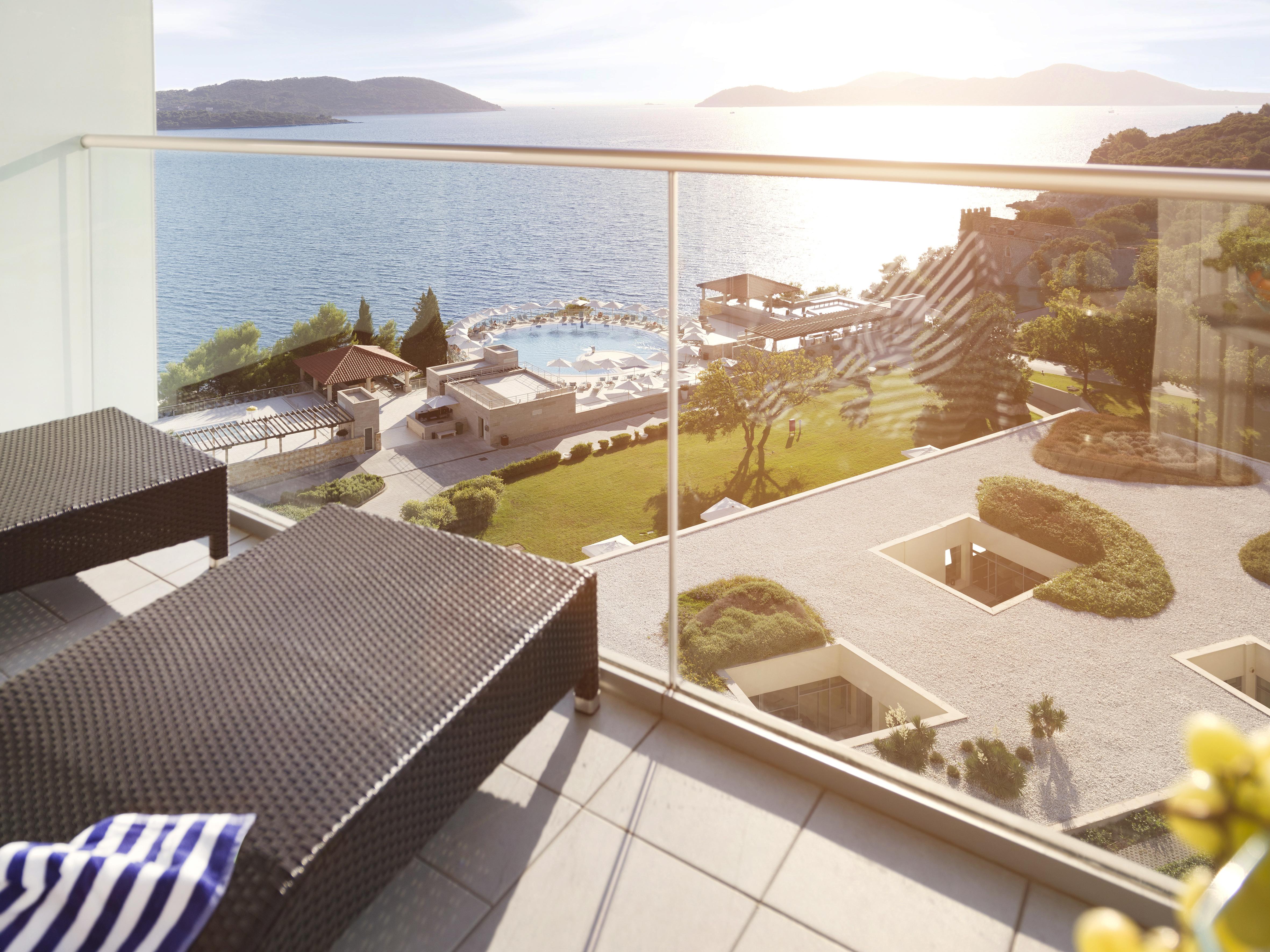 Hotel Sun Gardens Dubrovnik Orasac Esterno foto View from the balcony of a typical apartment